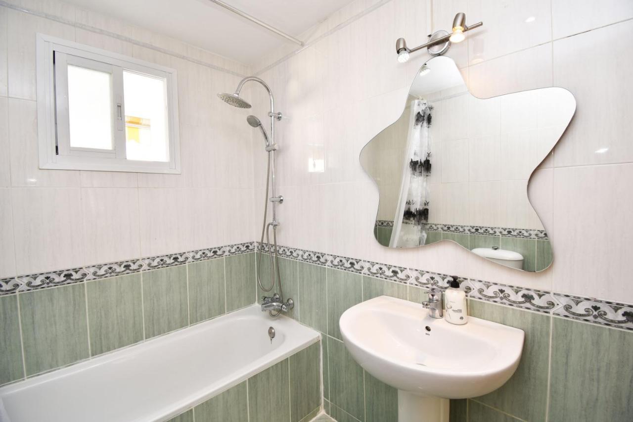 Апартаменты Apartamento De La Croix Фуэнхирола Экстерьер фото
